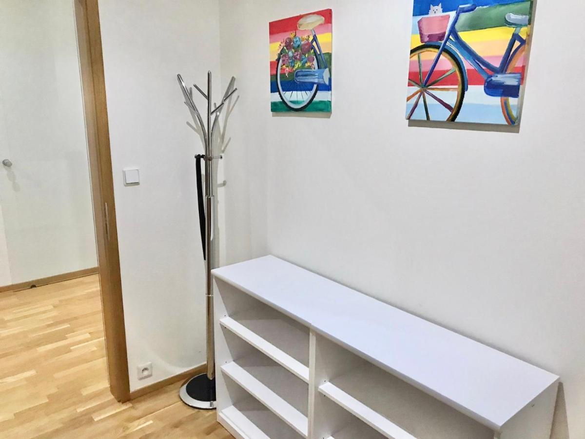 Apartment Korunni Dvur 130M2, 2 Free Parkings Prague Luaran gambar