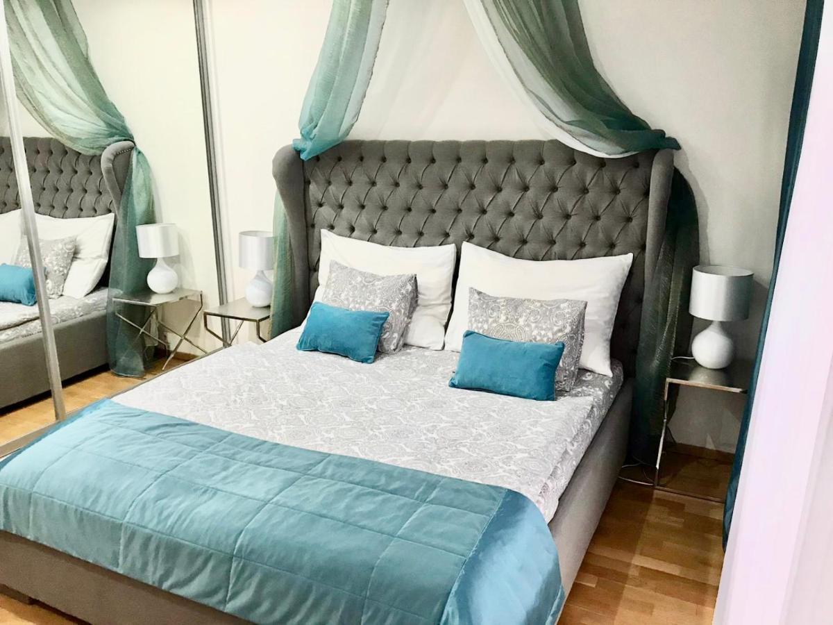 Apartment Korunni Dvur 130M2, 2 Free Parkings Prague Luaran gambar